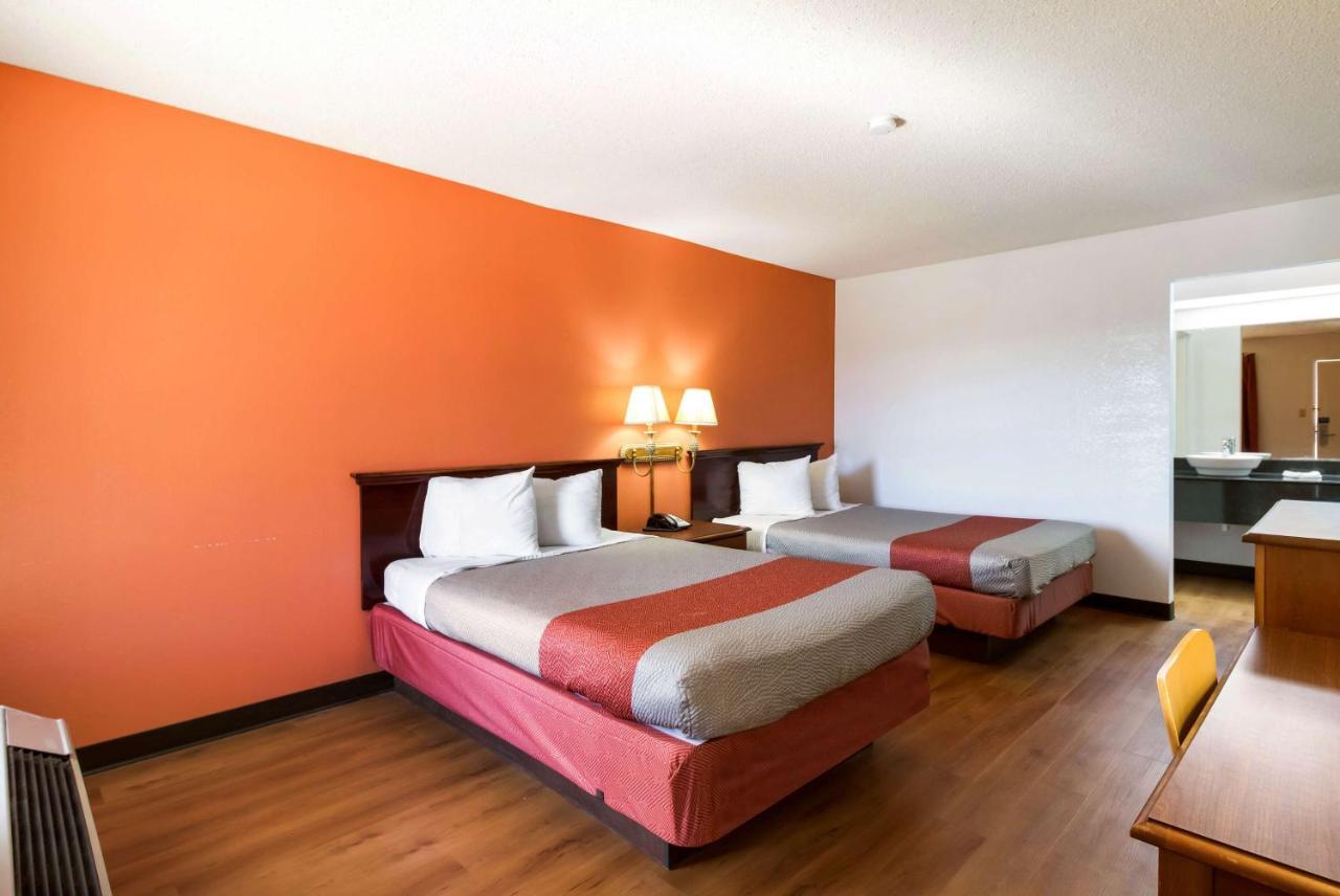 Motel 6-Holyoke, Ma Вестфілд Екстер'єр фото