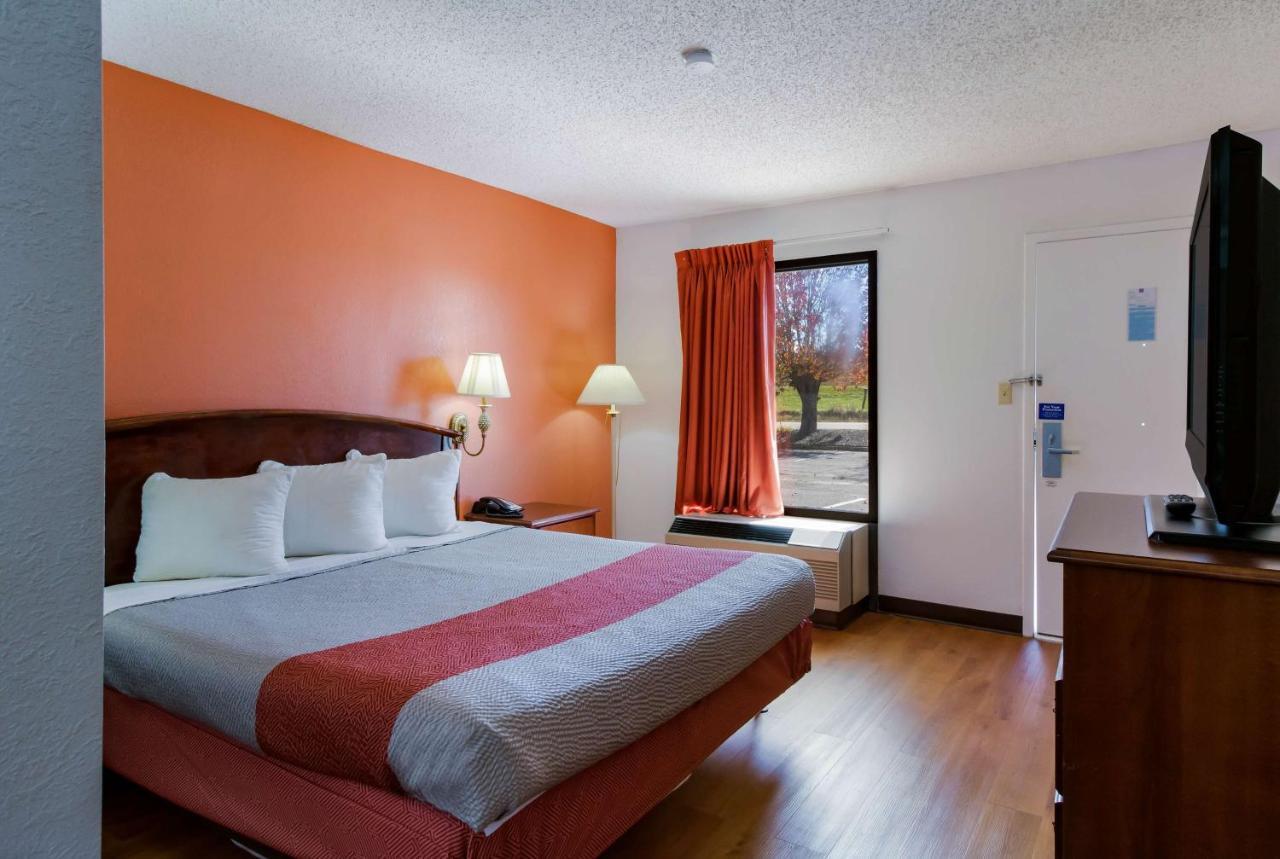 Motel 6-Holyoke, Ma Вестфілд Екстер'єр фото